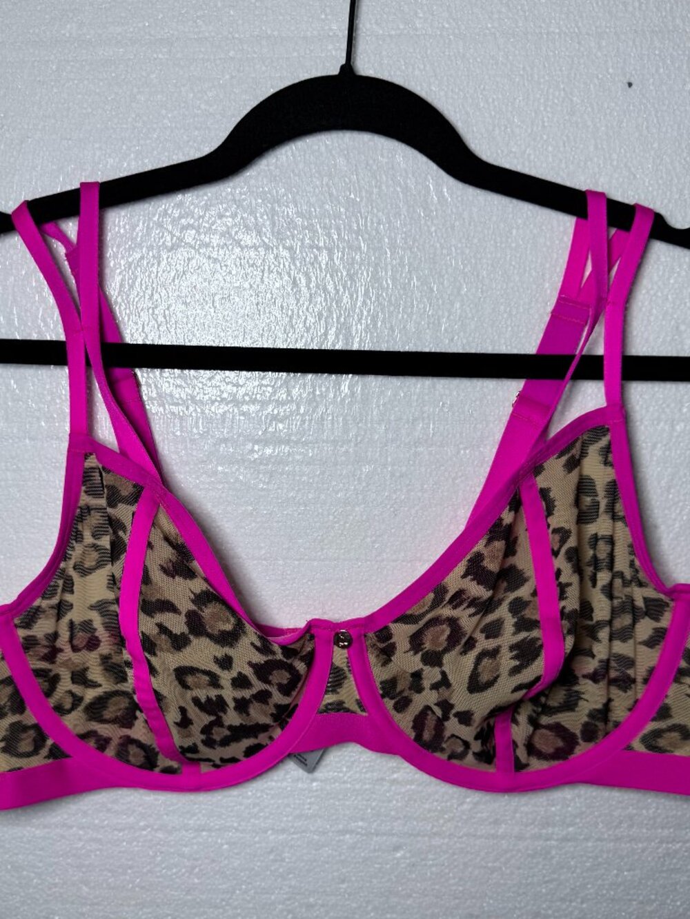 Cacique Size 44 C Leopard Animal Print Hot Pink Unlined Mesh Demi Bra Underwire